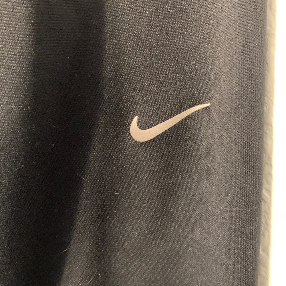 Nike golf men’s size large Black Quarter-Zip Pullover - Picture 4 of 8